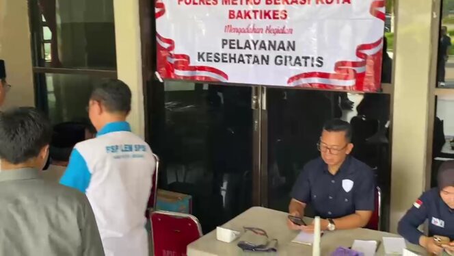 
					Wujudkan May Day Kondusif, Polres Metro Bekasi Kota Berikan Layanan Kesehatan Gratis bagi Elemen Buruh