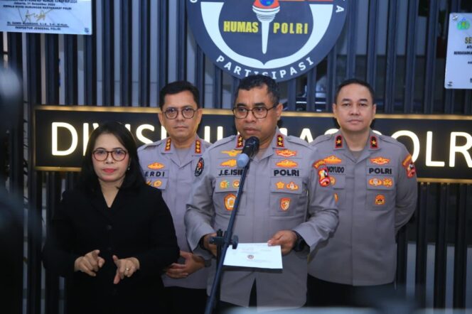 
					Polri Jamin Hak Konstitusional Buruh Saat May Day, Pengamanan Humanis Dikede­pankan