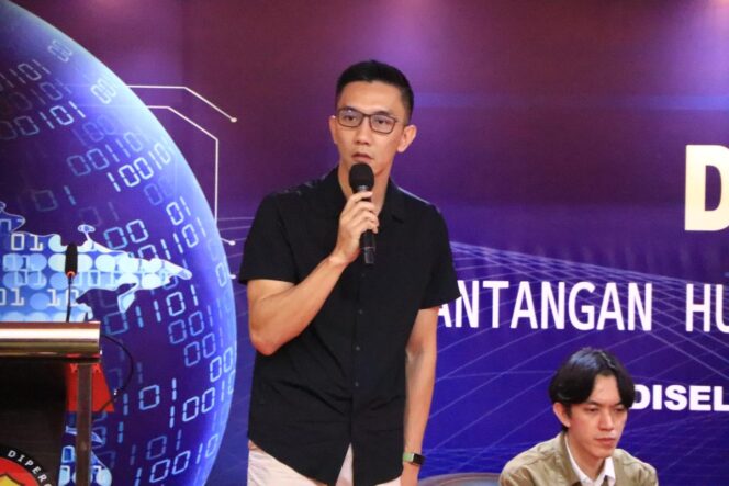 
					Empat Tersangka Kasus SMS Blast Phising E-Tilang Segera Disidang, Dittipidsiber Limpahkan Tersangka dan Barang Bukti ke Kejari