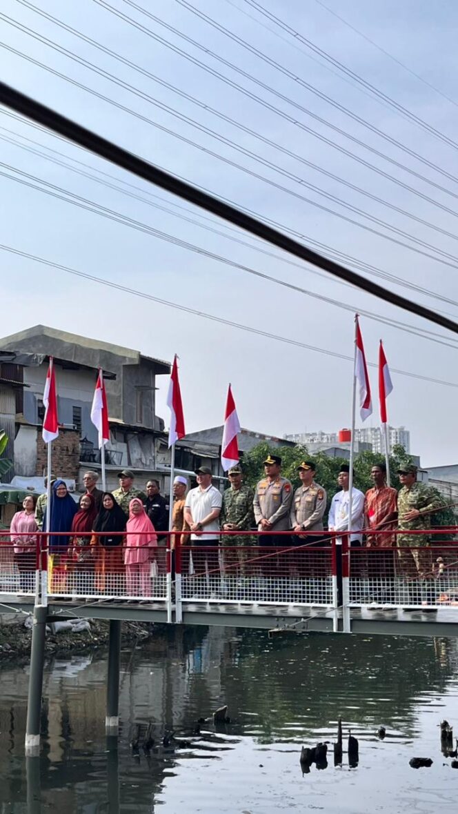 
					Jembatan Garuda Diresmikan Pangdam Jaya, Warga Sunter Agung–Pademangan Timur Bersyukur
