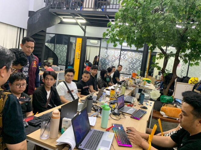 
					321 WNA Pelaku Judi Online Akan Dipindahkan ke Sejumlah Kantor Imigrasi untuk Pemeriksaan Lanjutan