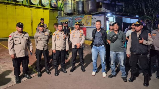
					Sinergi Rayon Tengah Malam, Polsek Bekasi Selatan–Bekasi Barat Gencarkan Patroli Skala Besar di Jalur Kalimalang