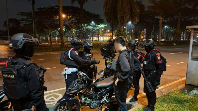 
					Patroli Brimob PMJ Amankan 3 Remaja Diduga Hendak Balap Liar di Bekasi