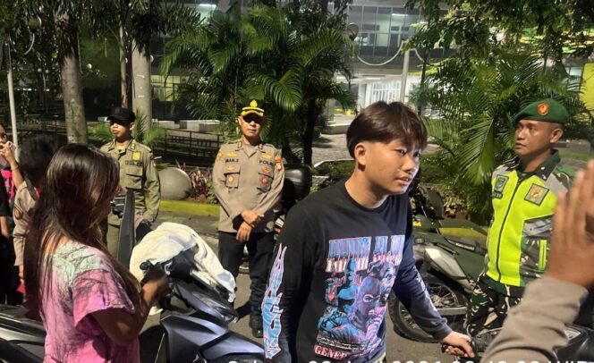 
					Sapu Bersih Jalur Rawan Kejahatan Malam, Tim Perintis Presisi Bekasi Kota Sisir 18 Rute Protokol