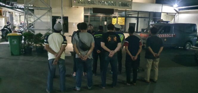 
					Perketat Pengamanan Dini Hari, Personil Polsek Pondok Gede Sisir Titik Rawan Begal
