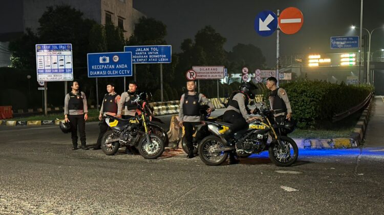 Sapu Bersih Titik Rawan Kejahatan Mejelang Subuh, Tim Perintis Presisi Polres Bekasi Kota Sisir 4 Jalur Rawan Kejahatan Jalanan