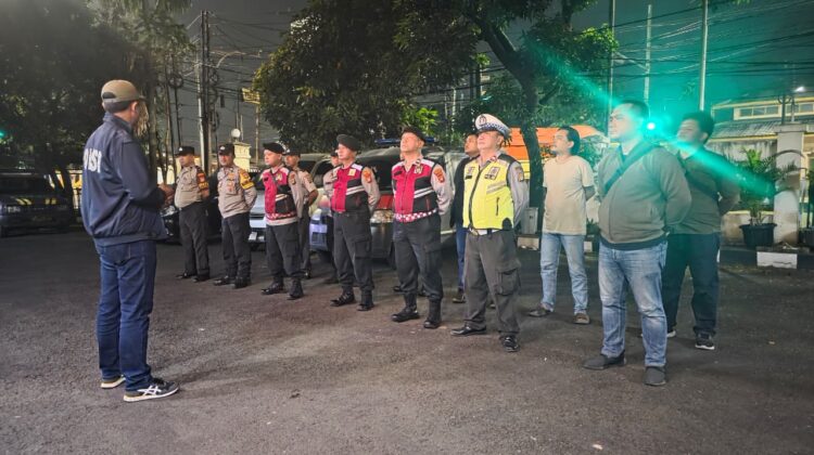 Kesiapsiagaan Tanpa Batas Waktu, Polsek Rawalumbu Gelar Apel Malam