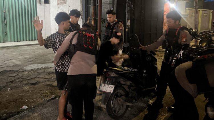 Patroli Subuh, Tim Perintis Presisi Polres Bekasi Kota Sisir Koridor Summarecon hingga Harapan Indah
