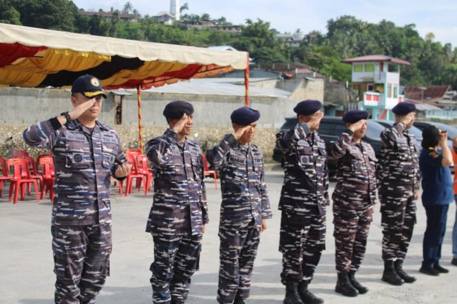 
					Danlanal Nias Pimpin Merplug Sambut KRI Semarang-594, Gelar “Open Ship” Edukasi Warga Nias