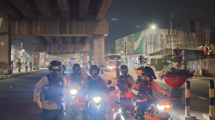 Antisipasi Akhir Pekan, Tim Beruang Polres Bekasi Kota Sekat Koridor Bintara hingga Bantargebang