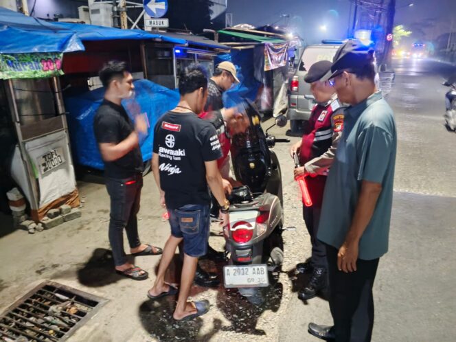 
					Polsek Bekasi Utara Gelar Patroli Skala Sedang dan KRYD Antisipasi Gangguan Kamtibmas