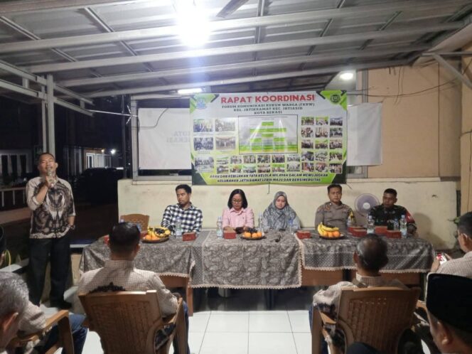 
					Polsek Jatiasih Gelar Jaga Jakarta On The Spot, Serap Aspirasi Warga di Kelurahan Jatikramat Jatiasih