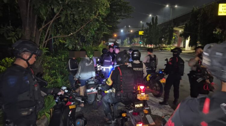 Brimob Batalyon B Pelopor Amankan 11 Remaja dan Lima Motor Saat Patroli Duren Sawit
