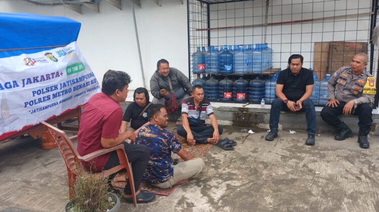 Kapolsek Jatisampurna Gelar Jaga Jakarta On The Spot di Jl. Mendut, Ajak Warga Perkuat Kepedulian dan Sinergi Jaga Kamtibmas