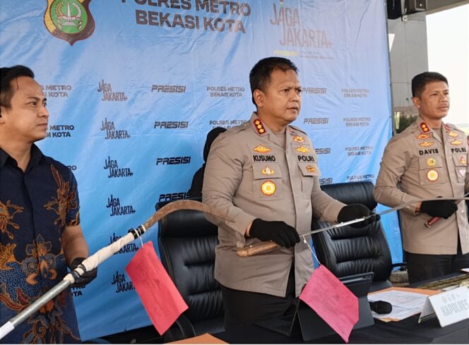 
					Kapolres Metro Bekasi Kota Ungkap Kasus Pengeroyokan yang Menewaskan Seorang Remaja di Mustika Jaya