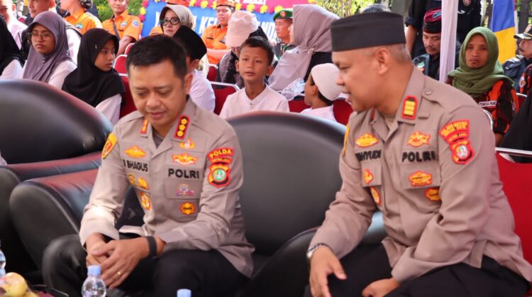 Berbagi Kebahagiaan Bersama Anak Yatim, HUT Bhayangkara ke-80 di Polsek Bekasi Barat Dihadiri Direktur Siber Polda Metro Jaya