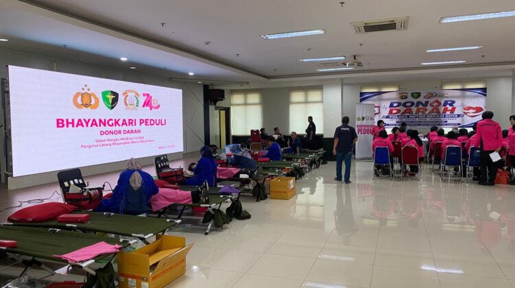 Gandeng PMI, Sie Dokkes Polres Metro Bekasi Kota Sukses Gelar Bakti Kesehatan Donor Darah