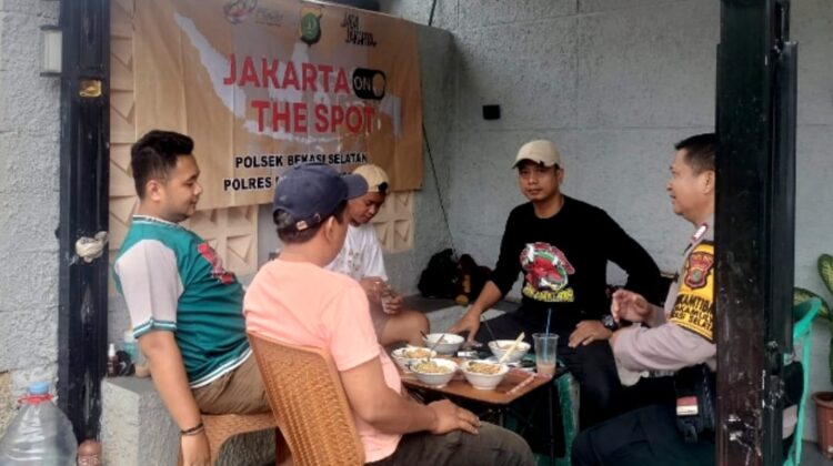 Bhabinkamtibmas Jakamulya Ajak Orang Tua Awasi Remaja Lewat Program Jaga Jakarta On The Spot