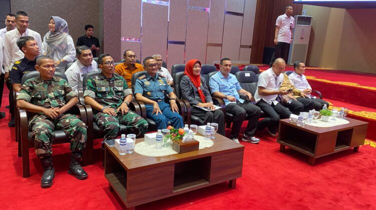 Danlanal Bintan Wakili Dankodaeral IV Hadiri Rapat Paripurna DPRD Kepri