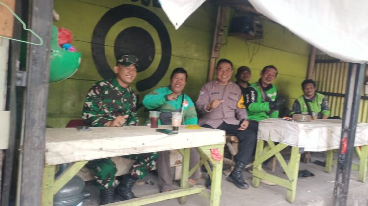 Sinergitas TNI-Polri Jaga Jakarta On The Spot Sambangi Pos Ojek Online, Ajak Awak Penggemudi Ojol Jaga Kamtibmas