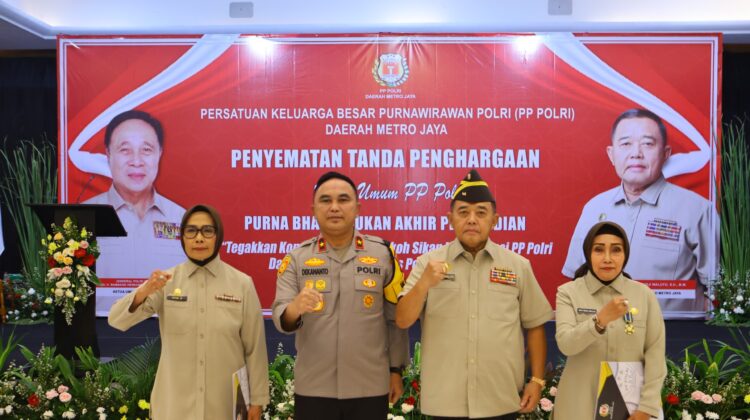 Wakapolda Metro Jaya Sematkan Penghargaan Tridharma kepada 25 Pengurus PP Polri