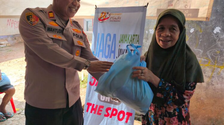 Kapolsek Bekasi Barat Gelar Jakarta On The Spot di Jakasampurna, Ajak Warga Cegah Tawuran dan Judi Online