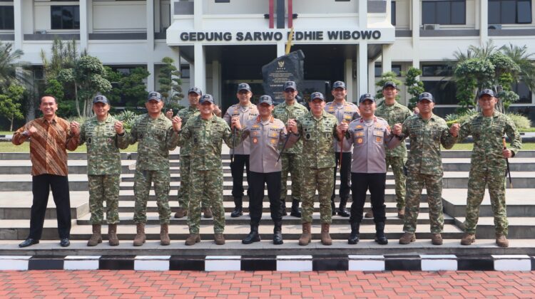 Kapolda Metro Jaya dan Pangdam Jaya Sambangi Mako Kopassus Cijantung, Pererat Sinergi Bersama Pangkopassus