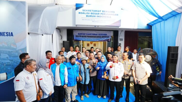 Kapolri Meresmikan Sekretariat Bersama Koalisi Besar Perjuangan Buruh Indonesia