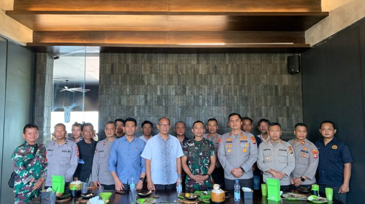 SINERGITAS POLSEK BEKASI UTARA BERSAMA KORAMIL 03/TP DI SUMMARECON BEKASI