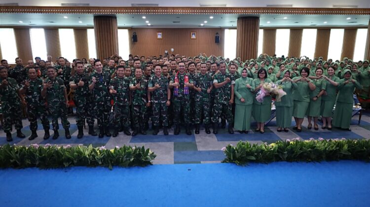 Jam Komandan Jadi Momen Pelepasan Kasdim Letkol Inf Danny Sulistyo dan Edukasi Tabungan Emas di Kodim 0502/Jakarta Utara