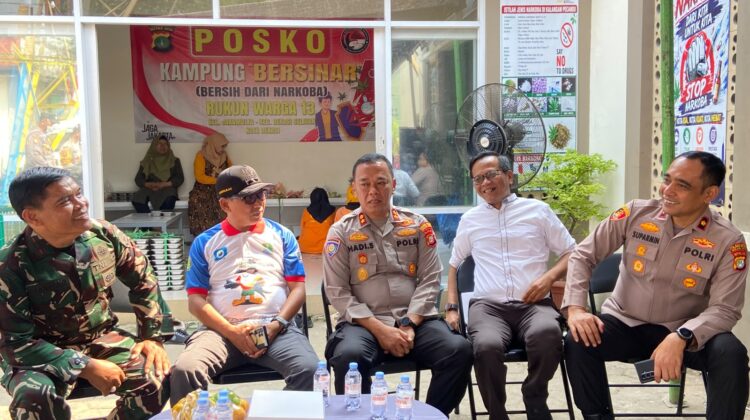 Polda Metro Jaya Merdeka Hadir di Tengah Warga, Polres Metro Bekasi Kota Gelar Donor Darah dan Cek Kesehatan Gratis